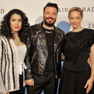 Sabrina Ouazani, Zuhair Murad et Hélène de Fougerolles au défilé haute couture Zuhair Murad collection printemps-été 2016 à l'hôtel Potocki à Paris, le 27 janvier 2016. ©Rachid Bellak/Bestimage