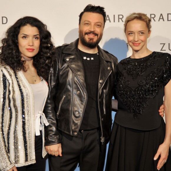 Sabrina Ouazani, Zuhair Murad et Hélène de Fougerolles au défilé haute couture Zuhair Murad collection printemps-été 2016 à l'hôtel Potocki à Paris, le 27 janvier 2016. ©Rachid Bellak/Bestimage