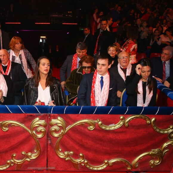 Camille Gottlieb, la princesse Stéphanie de Monaco, Pauline Ducruet et Louis Ducruet avec sa petite amie Marie lors de la cérémonie de remise de prix de la 5e édition du festival New Generation à Monaco, le 31 janvier 2016, sous le chapiteau de Fontvieille. © Olivier Huitel/Pool Restreint/Bestimage
