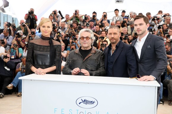 Charlize Theron, George Miller, Tom Hardy, Nicholas Hoult - Photocall du film "Mad Max: Fury Road" lors du 68e festival international du film de Cannes le 14 mai 2015.