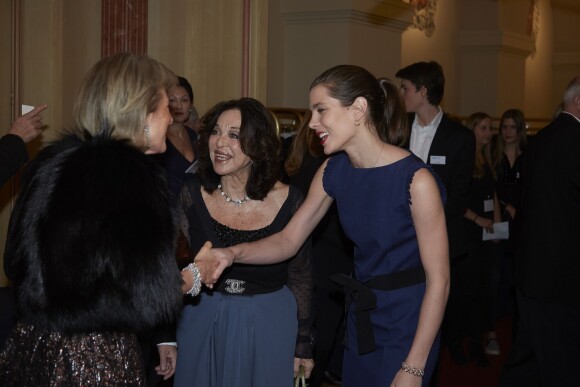 Charlotte Casiraghi présentée à la princesse Astrid de Belgique par Albina du Boisrouvray lors de la soirée de gala de l'association FXB International au Plaza à Bruxelles le 30 janvier 2016.