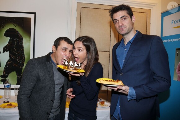 Exclusif - Brahim Asloum (parrain de la fondation), Emmanuelle Boidron, Gil Alma - Les ambassadeurs et ambassadrices de la Fondation Claude Pompidou, qui lutte contre la maladie d'Alzheimer et qui aide les enfants handicapés, sont réunis pour la galette des rois au siège de la fondation, rue du Louvre à Paris, le 27 janvier 2016. Cette soirée était organisée par Didier Audebert, le conseiller en communication de la Fondation Claude Pompidou. © Rachid Bellak/LMS/Bestimage