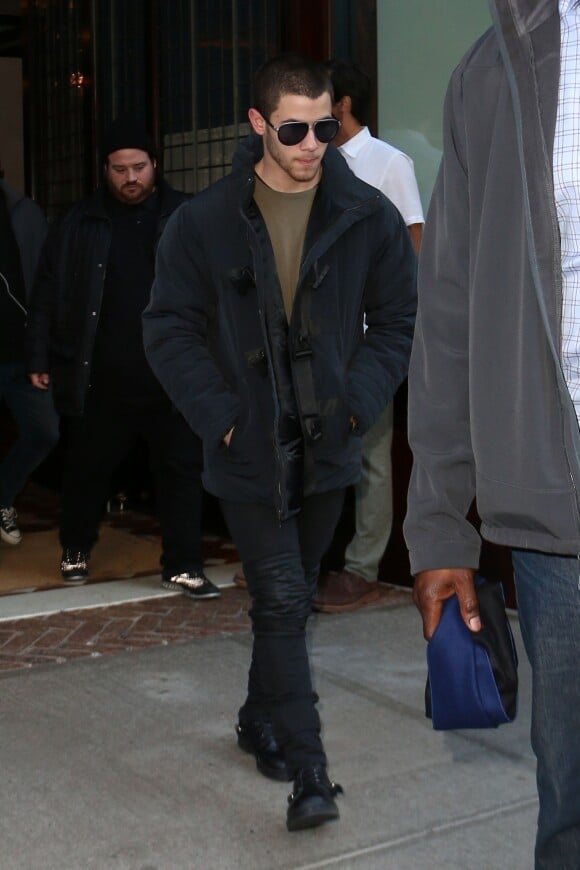 Nick Jonas à la sortie de son hotel à New York, le 20 octobre 2015.