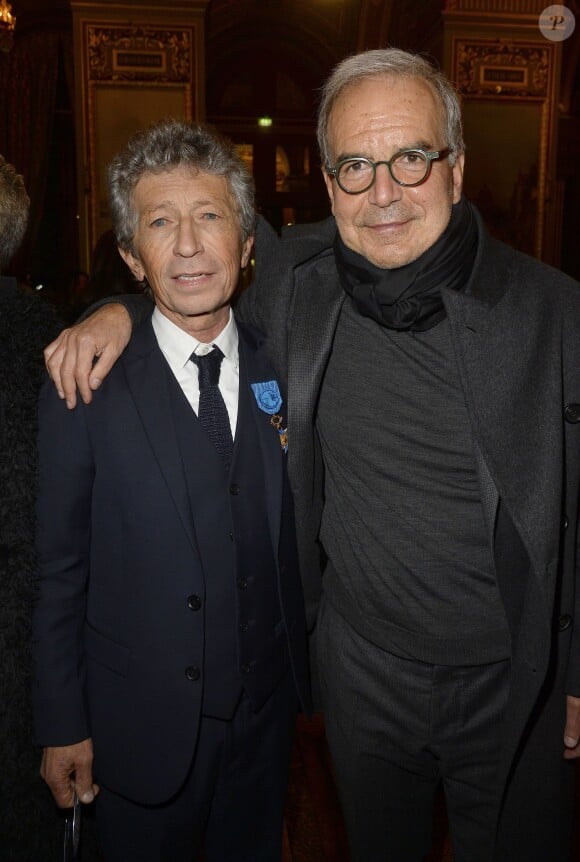 Exclusif - Yves Dahan et guest - Remise de médaille d'Officier de l'Ordre National du Mérite à Yves Dahan par Mireille Darc à la mairie de Paris le 26 janvier 2016. © Coadic Guirec/Bestimage