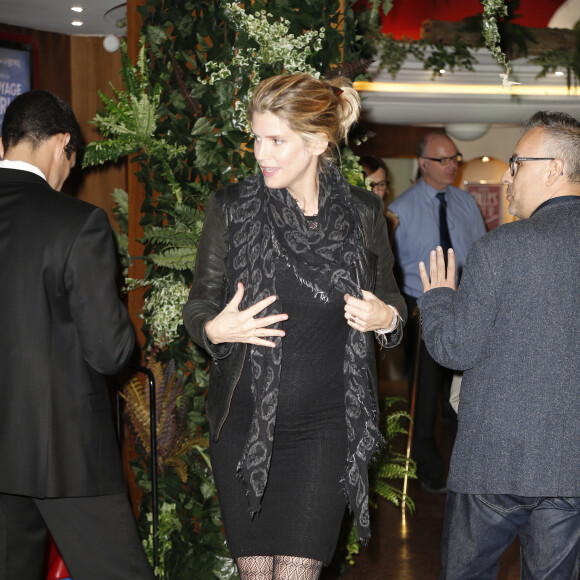 Alice Taglioni (enceinte) - Avant-première du film d'animation "Le voyage d'Arlo" au Grand Rex à Paris le 10 novembre 2015. 10/11/2015 -