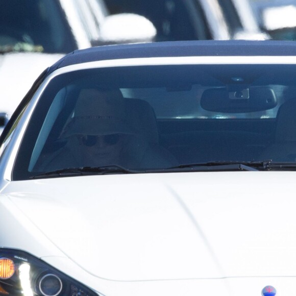 Britney Spears regarde ses fils jouer au football avec son frère Bryan et sa nièce Lexie à Los Angeles le 6 février 2016.