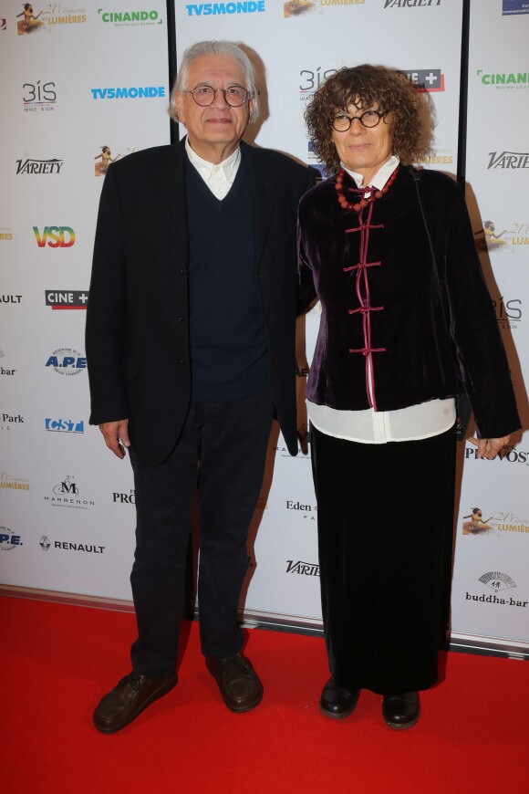 Patricio Guzman et sa femme Renate Sachse - Photocall de la 21e cérémonie des prix Lumière 2016 à l'espace Pierre Cardin à Paris le 8 février 2016
