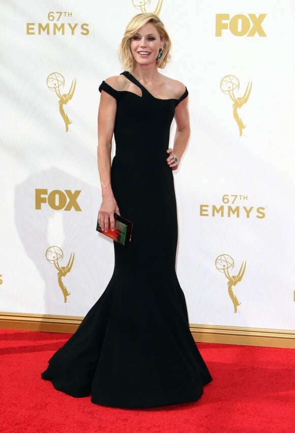 Julie Bowen - La 67ème cérémonie annuelle des Emmy Awards au Microsoft Theatre à Los Angeles, le 20 septembre 2015.