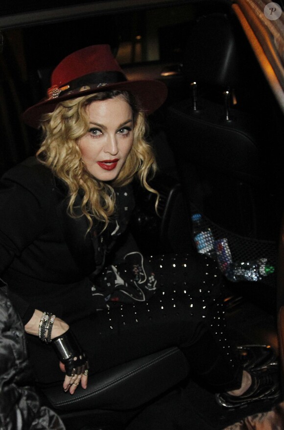 Madonna dans les rues de Barcelone, le 23 novembre 2015