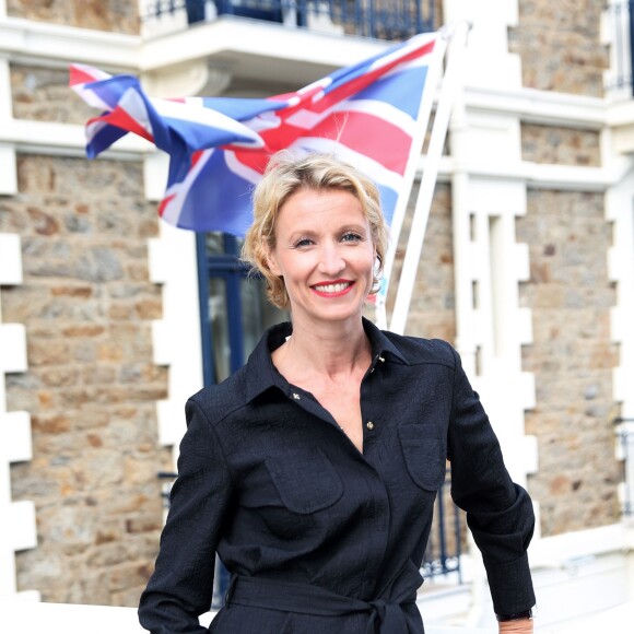 Exclusif - Alexandra Lamy, membre du jury de l'édition 2015 du Festival du Film Britannique de Dinard, en rendez-vous au Grand Hôtel à Dinard, le 2 octobre 2015.