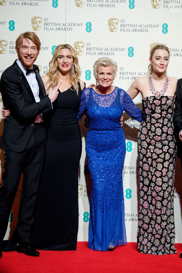 Domhnall Gleeson, Kate Winslet, Julie Walters, Saoirse Ronan - Press Room lors de la cérémonie des British Academy Film Awards (BAFTA) à Londres, le 14 février 2016.