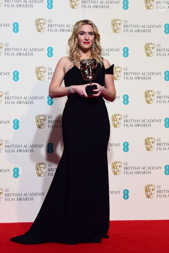 Kate Winslet - Press Room lors de la cérémonie des British Academy Film Awards (BAFTA) à Londres, le 14 février 2016.