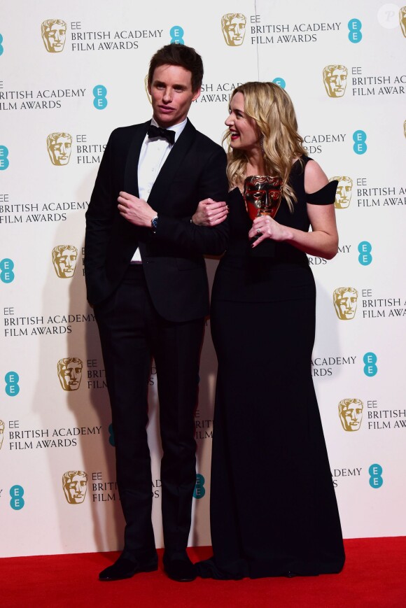 Kate Winslet, Eddie Redmayne - Press Room lors de la cérémonie des British Academy Film Awards (BAFTA) à Londres, le 14 février 2016.