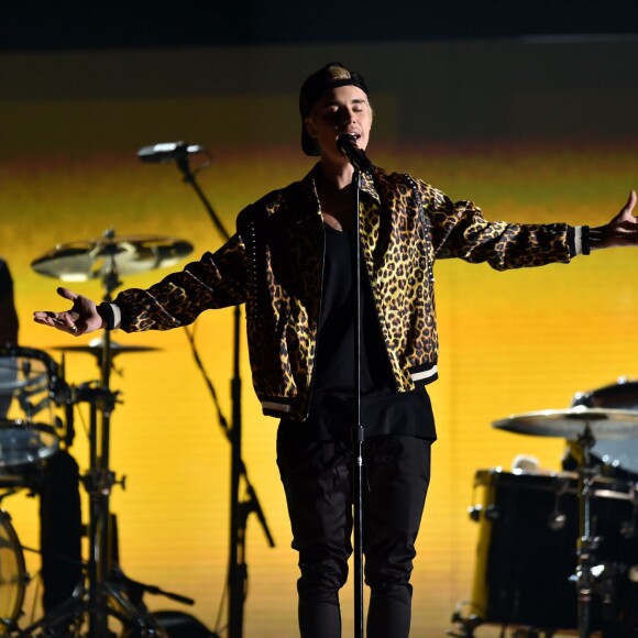 Justin Bieber et Jack U sur scène lors de la 58e cérémonie des Grammy Awards au Staples Center de Los Angeles, le 15 février 2016.