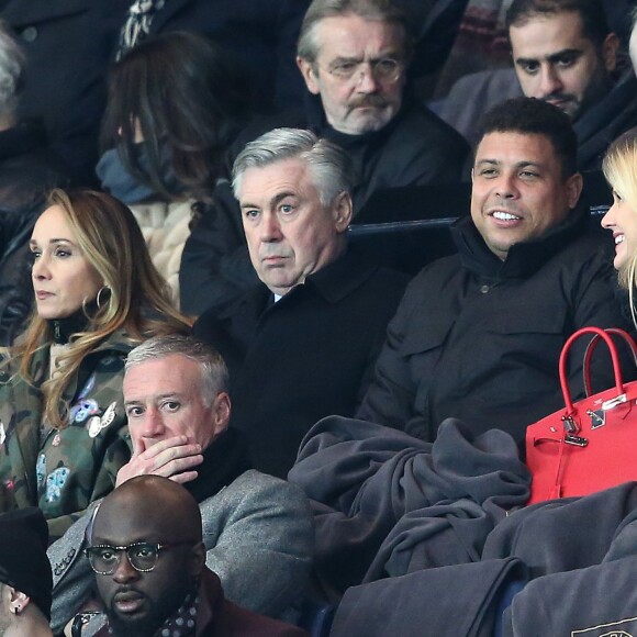 Carlo Ancelotti et sa femme Mariann Barrena, Ronaldo et Celina Locks, Didier Deschamps lors de la rencontre entre le PSG et Chelsea en 8e de finale de la Ligue des champions, au Parc des Princes à Paris le 16 février 2016 © Cyril Moreau