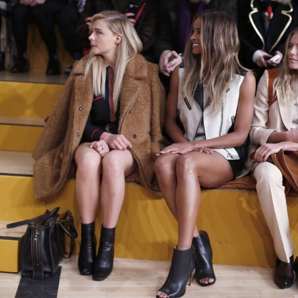 Chloe Grace Moretz, Ciara, Dree Hemingway et Emma Roberts assistent au défilé Coach (collection automne-hiver 2016-2017) à l'Hudson River Park. New York, le 16 février 2016.