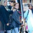 Exclusif - Emma Watson se promène dans les rues de New York, le 30 novembre 2015