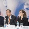Ban Ki-moon, Emma Watson à la conférence de presse "UN Women" lors du 45ème Forum Economique Mondial de Davos en Suisse le 23 janvier 2015