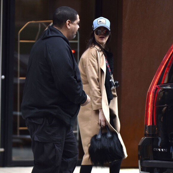 Kendall Jenner dans les rues de New York après le défilé Marc Jacobs lors de la fashion week, le 19 février 2016