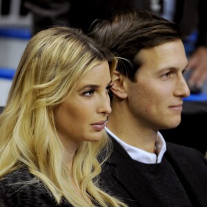 Ivanka Trump, enceinte, et son mari Jared Kushner - Donald Trump en meeting dans le New Hampshire le 8 février 2016.