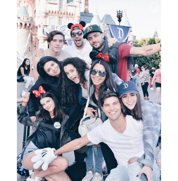 Sonia Ben Ammar fête ses 17 ans avec ses amis dont Brooklyn Beckham à Disneyland (Californie)