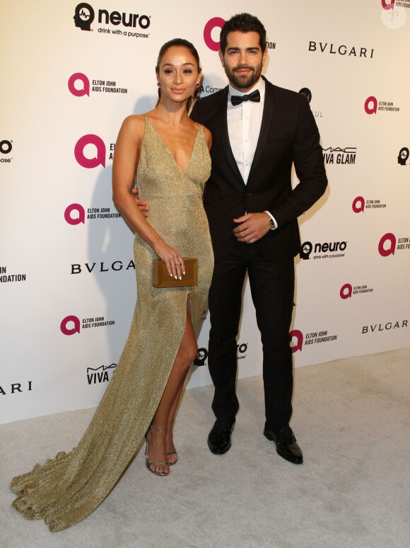 Jesse Metcalfe et sa fiancée Cara Santana - People à la soirée Elton John AIDS foundation 2016 à West Hollywood Park à West Hollywood. Le 28 février 2016