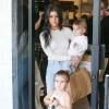 Kourtney Kardashian, ses enfants Penelope et Reign et sa mère Kris Jenner à Agoura Hills, le 26 février 2016.