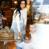 Exclusif - Kris Jenner, Kourtney Kardashian et ses enfants Penelope et Reign font du shopping au magasin A Beautiful Mess Home. Agoura Hills, le 26 février 2016.