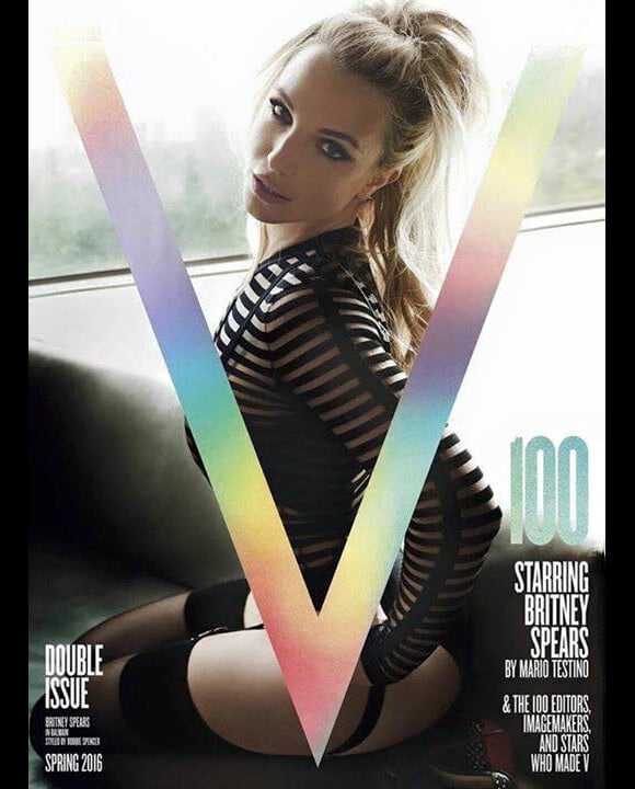 La chanteuse Britney Spears en couverture de V magazine pour sa 100e édition. Mars 2016