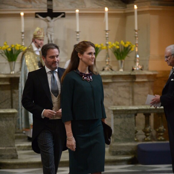 La princesse Madeleine de Suède et Christopher O'Neill ont assisté avec la famille royale à une messe de Te Deum en la chapelle royale du palais le 3 mars 2016 à l'occasion de la naissance de leur neveu le prince Oscar, deuxième enfant de la princesse Victoria et du prince Daniel.