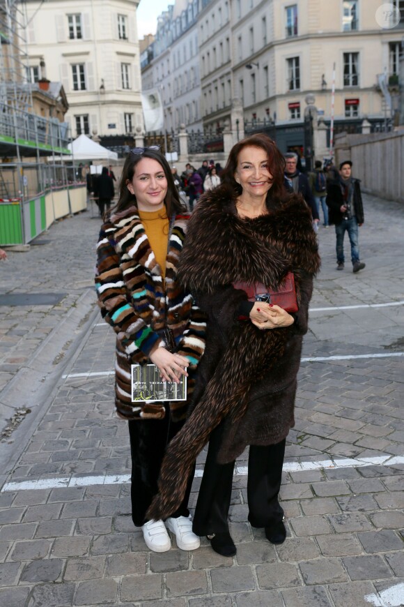 Nathalie Rykiel et sa fille Salomé Burstein Rykiel arrivent aux Beaux-Arts pour assister au défilé Sonia Rykiel. Paris, le 7 mars 2016. © CVS/Veeren/Bestimage