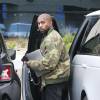 Le Rappeur Kanye West se rend à un meeting à Calabasas le 11 Mars 2016. 