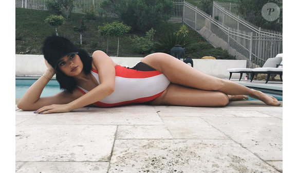 Kylie Jenner a publié une photo d'elle très sexy en maillot de bain sur sa page Instagram, le 13 mars 2016.