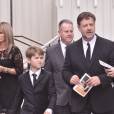 Russell Crowe en famille aux obsèques de son cousin Martin Crowe, décédé à l'âge de 53 ans, à Auckland en Nouvelle-Zélande, le 11 mars 2016.