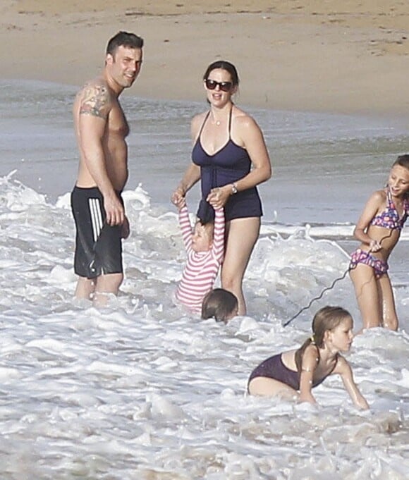 Exclusif : Ben Affleck, Jennifer Garner et leurs enfants Violet, Seraphina et Samuel en vacances sur une plage de Puerto Rico, le 15 juillet 2012