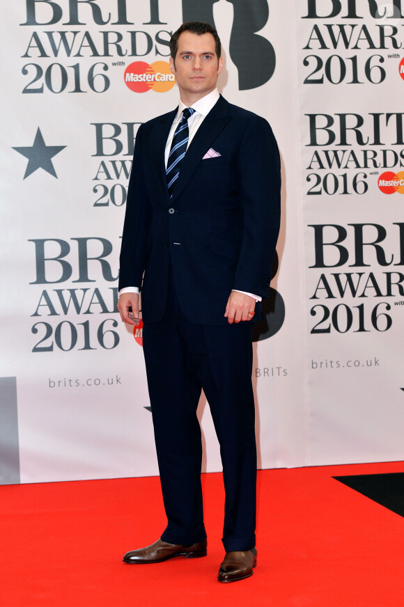 Henry Cavill au Photocall de la soirée des "BRIT Awards" à l'O2 de Londres le 24 février 2016.