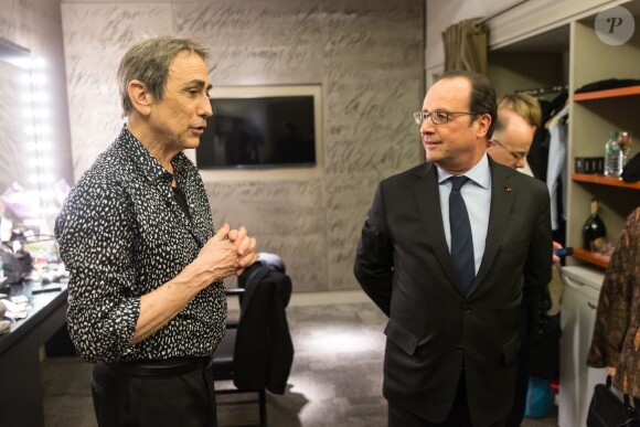 Exclusif - François Hollande et Alain Chamfort - Backstage du concert d'Alain Chamfort à l'Olympia à Paris, le 25 mars 2016. © Cyril Moreau/Bestimage