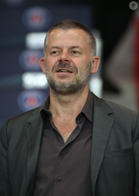 Eric Naulleau - People assistent au match de football entre le PSG et Saint-Etienne au parc des Princes à Paris le 31 aout 2014.