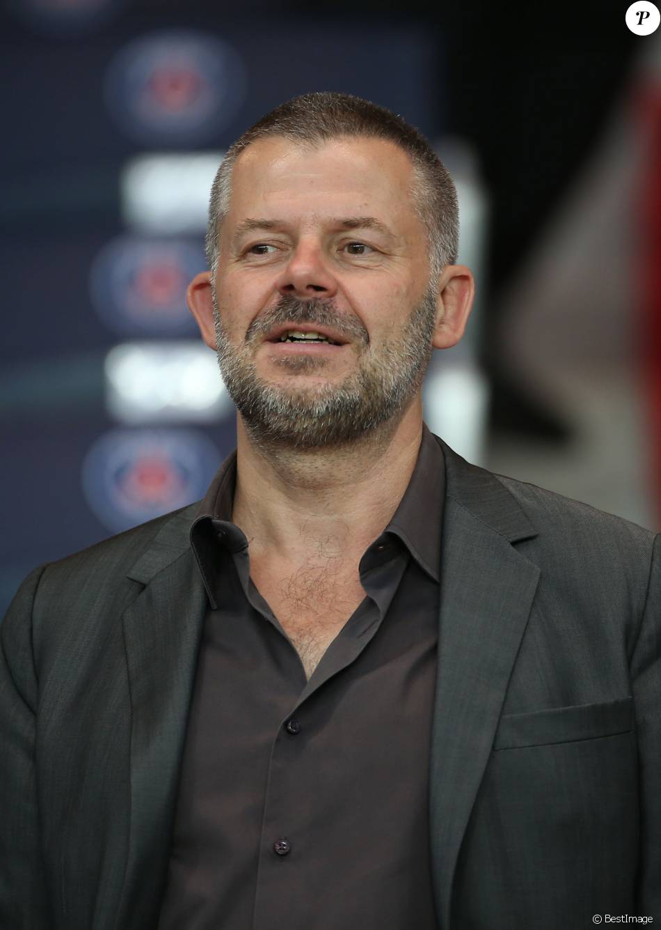 Eric Naulleau - People assistent au match de football entre le PSG et Saint-Etienne au parc des Princes à Paris le 31 aout 2014.