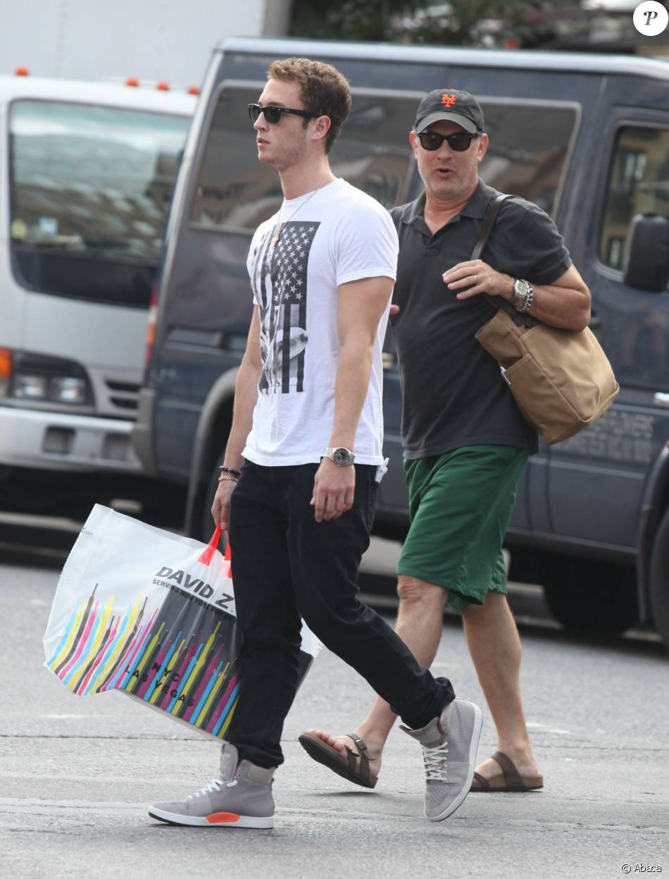 Tom Hanks et Chet Hanks à Soho, New York City, le 27 juillet 2012