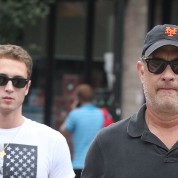Tom Hanks et Chet Hanks à Soho, New York le 27 juillet 2012.
