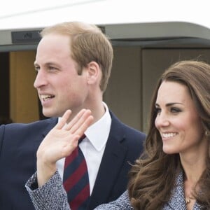 Le prince William et Kate Middleton avec le prince George au dernier jours de leur visite officielle en Australie le 25 avril 2014