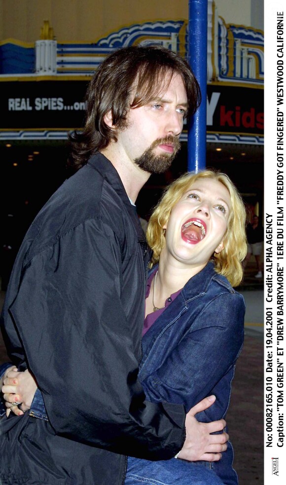 Tom Green et Drew Barrymore à Los Angeles en 2001
