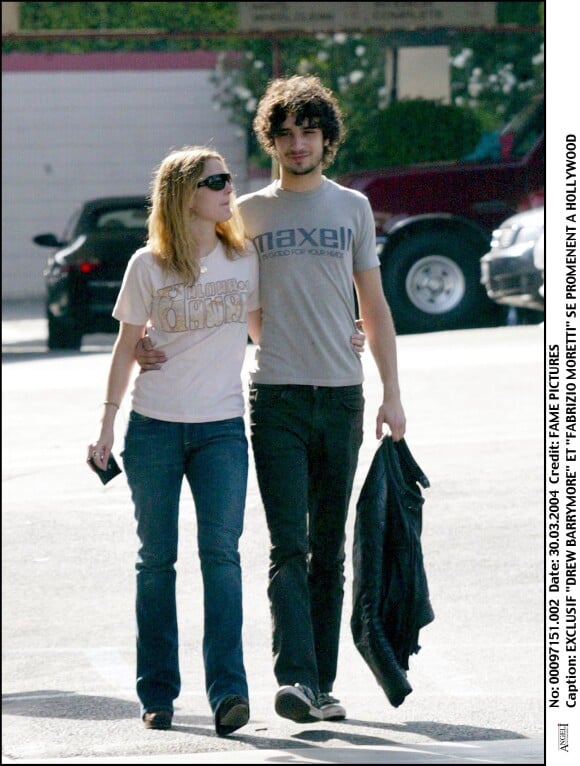Drew Barrymore  et Fabrizio Moretti en 2004 à Hollywood