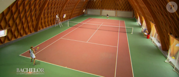 Une partie de tennis pour Clémence et Marco dans Bachelor, sur NT1, le lundi 4 avril 2016