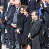 Micheline Pelletier, veuve d'Alain Decaux, chaleureusement saluée par François Hollande lors des obsèques nationales de l'historien à l'Hôtel national des Invalides le 4 avril 2016. © Cyril Moreau/Bestimage