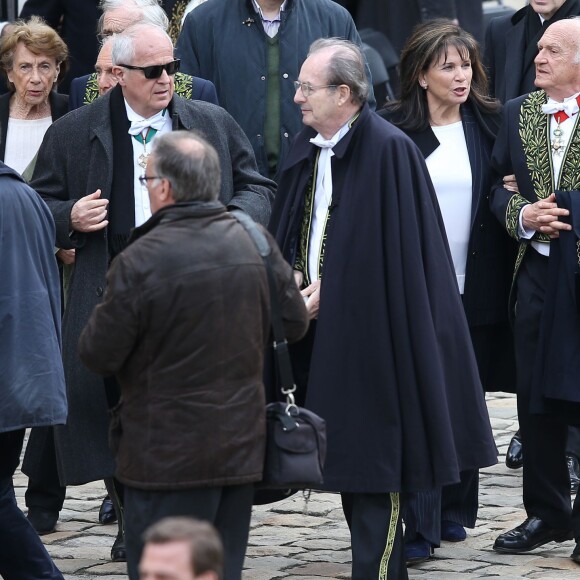 Frédéric Vitoux, Jean-Marie Rouart, Anne Sinclair et son compagnon Pierre Nora lors des obsèques nationales d'Alain Decaux à l'Hôtel national des Invalides le 4 avril 2016, à Paris. © Cyril Moreau/Bestimage