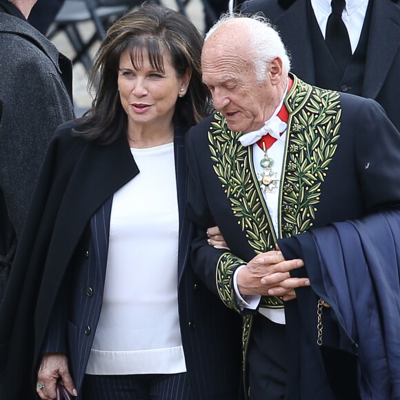 Anne Sinclair et son compagnon Pierre Nora lors des obsèques nationales d'Alain Decaux à l'Hôtel national des Invalides le 4 avril 2016. © Cyril Moreau/Bestimage