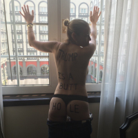 Chelsea Handler se dénude pour lyncher Donald Trump : Un message explicite