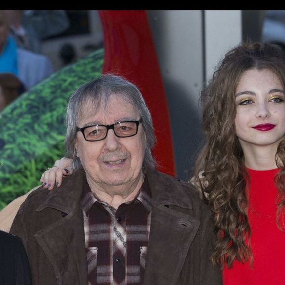 Bill Wyman et sa famille au vernissage de l'exposition "Exhibitionism" consacrée aux Rolling Stones à la Saatchi Gallery de Londres, le 4 avril 2016. © Stephen Lock/i-Images/Zuma Press/Bestimage